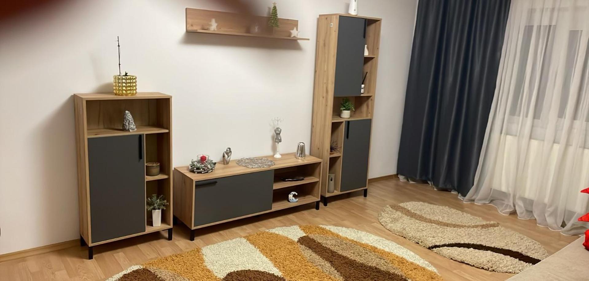 Apartament Petroşani Exterior foto